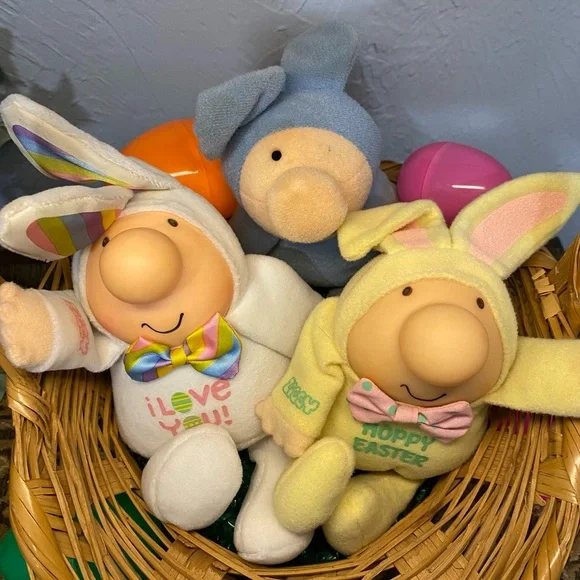 🐣 (3) 1980s Easter Bunny Ziggy’s - Picture 3 of 15